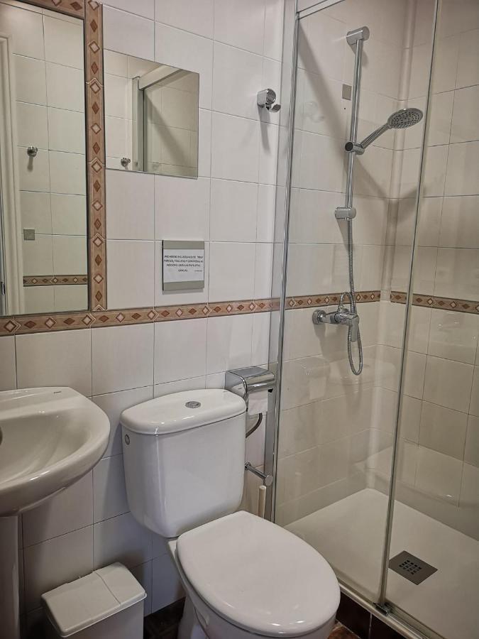 Hostal Costa De La Luz Conil De La Frontera Extérieur photo