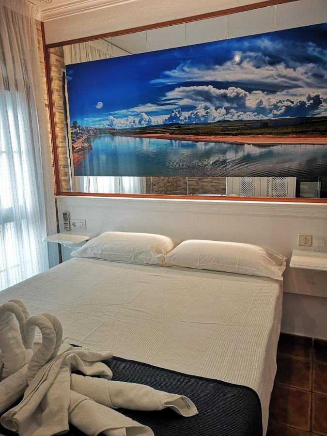 Hostal Costa De La Luz Conil De La Frontera Extérieur photo