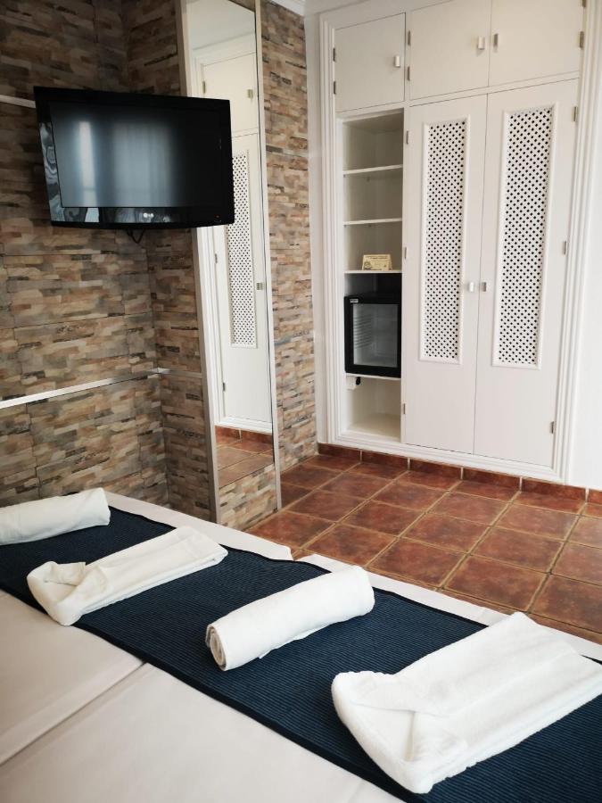 Hostal Costa De La Luz Conil De La Frontera Extérieur photo