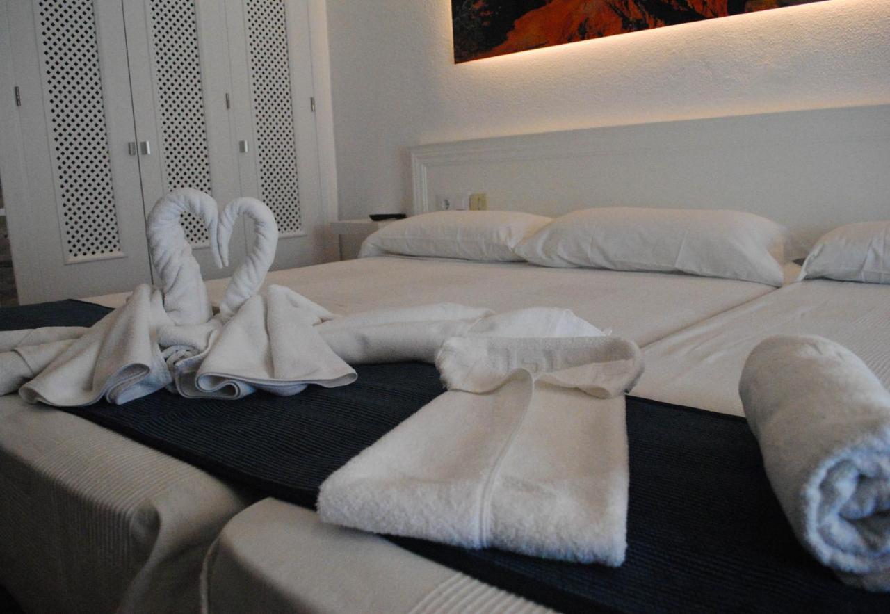 Hostal Costa De La Luz Conil De La Frontera Extérieur photo