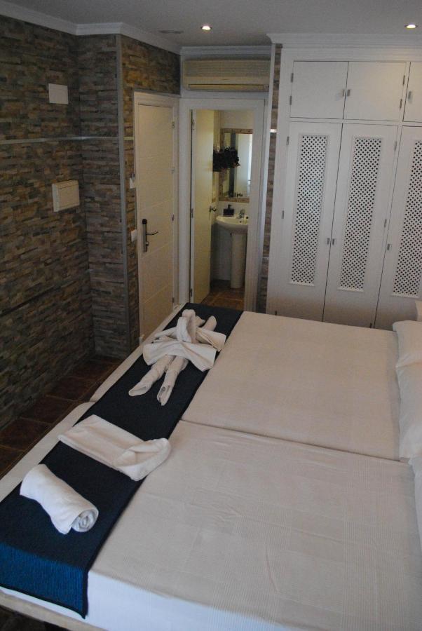 Hostal Costa De La Luz Conil De La Frontera Extérieur photo