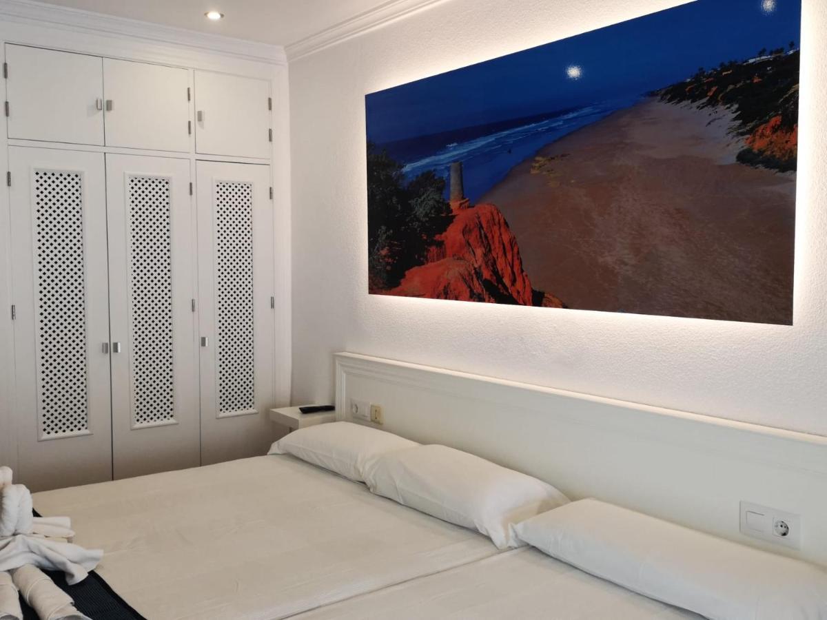 Hostal Costa De La Luz Conil De La Frontera Extérieur photo