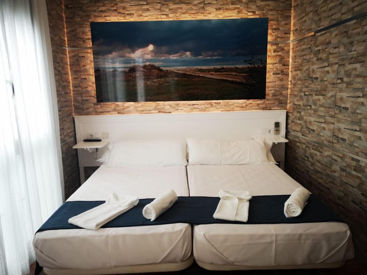Hostal Costa De La Luz Conil De La Frontera Extérieur photo